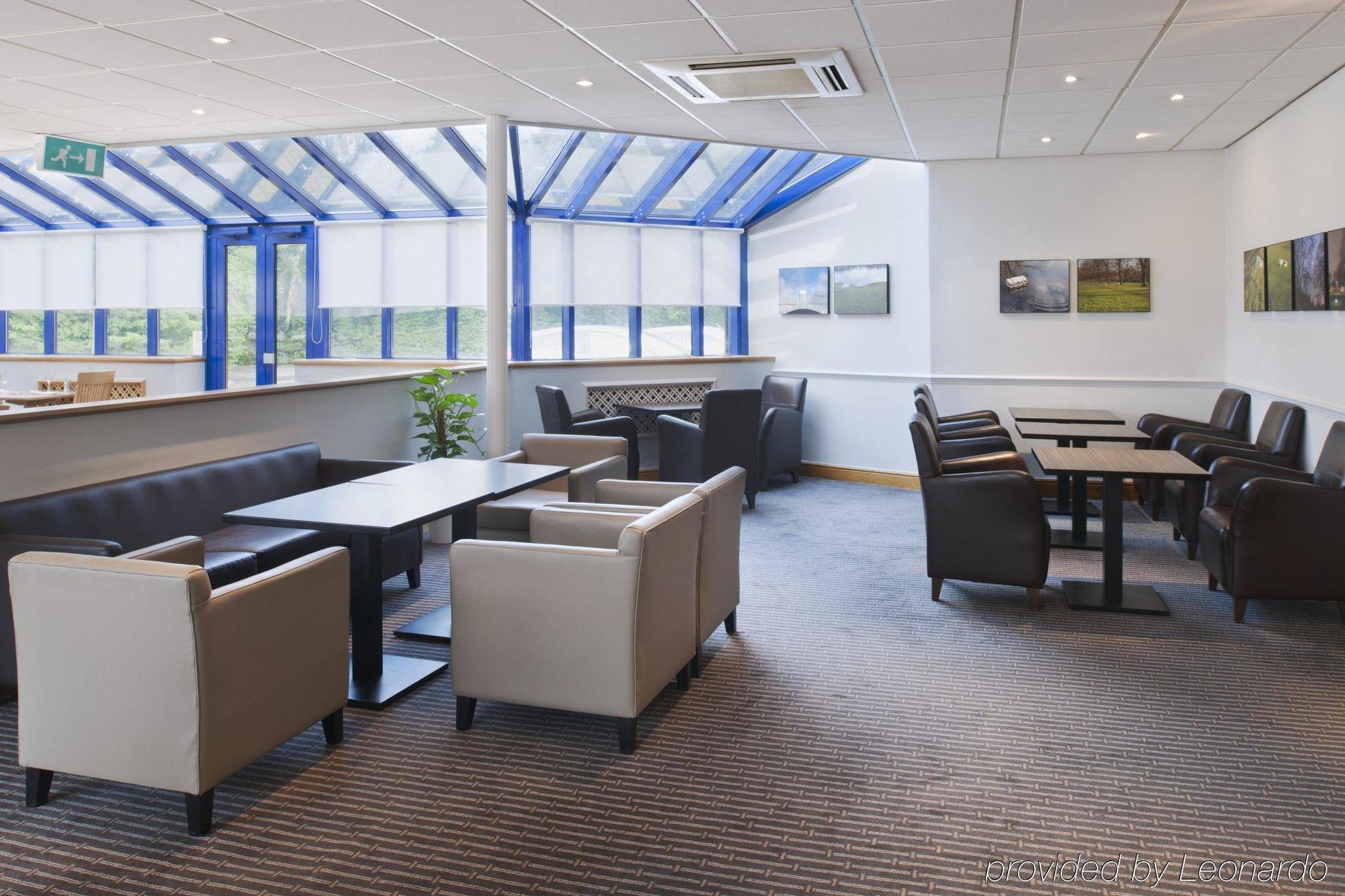 Holiday Inn Warrington By Ihg Εξωτερικό φωτογραφία