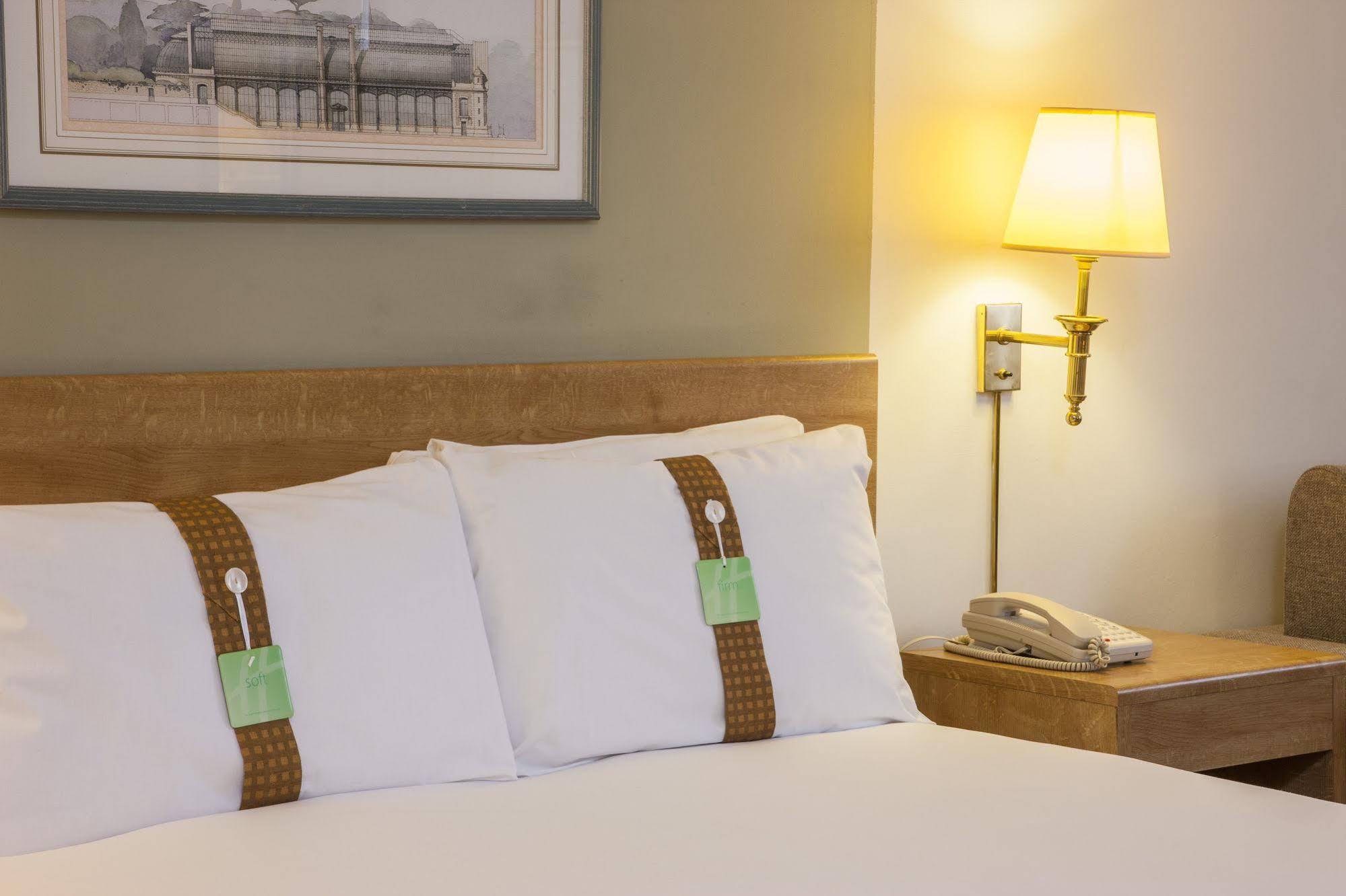 Holiday Inn Warrington By Ihg Εξωτερικό φωτογραφία