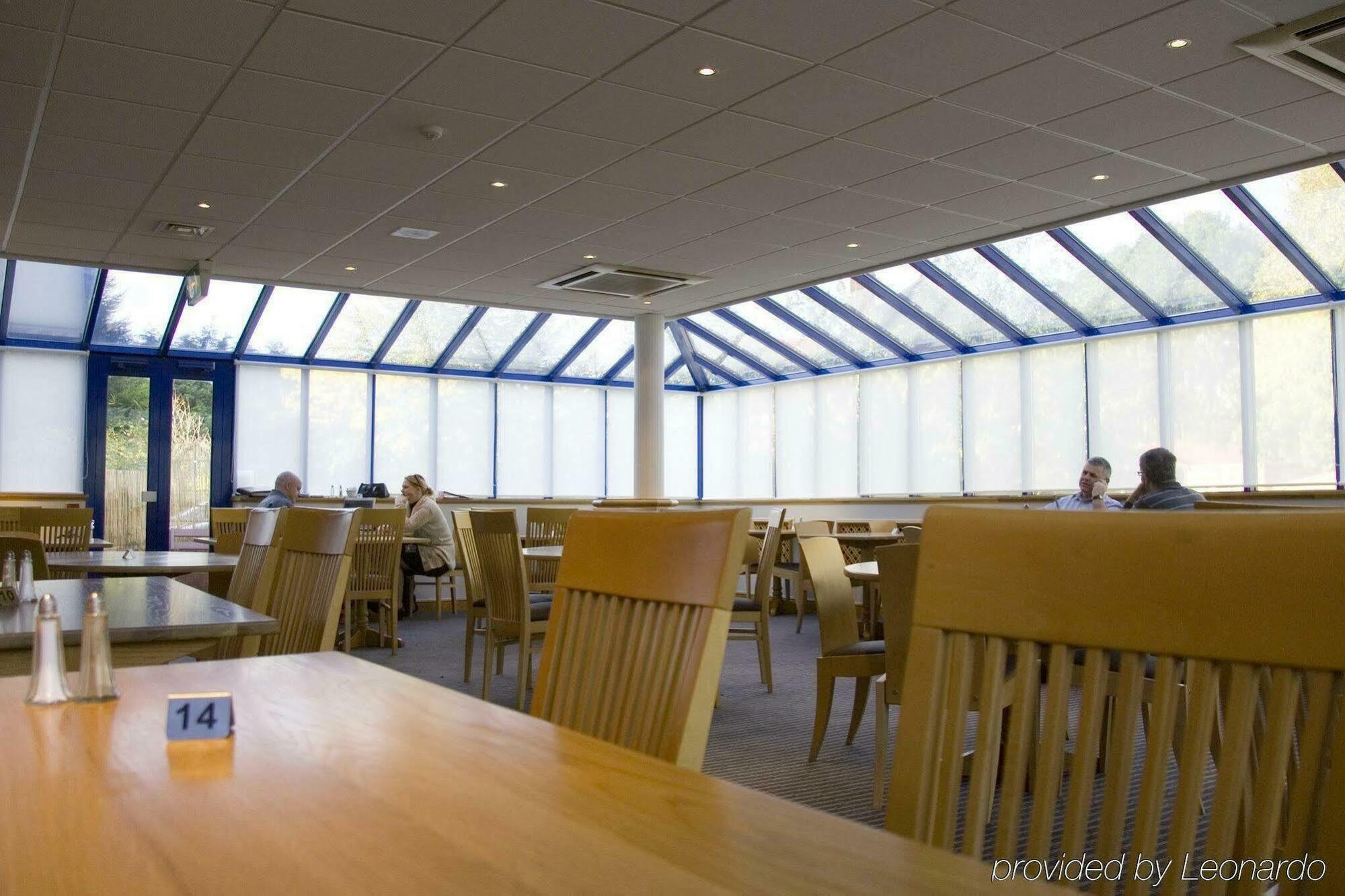 Holiday Inn Warrington By Ihg Εξωτερικό φωτογραφία